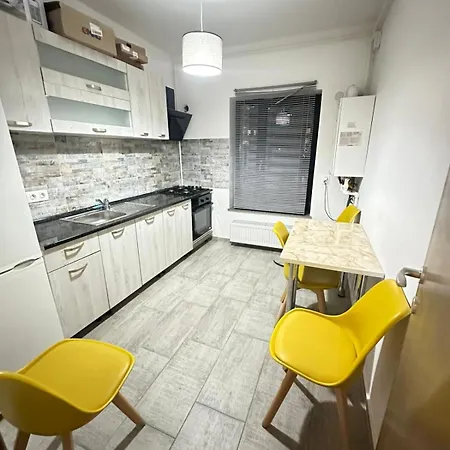 Coresi Mall Galaxy Apartment