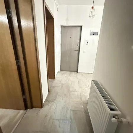 Apartment Coresi Mall Galaxy